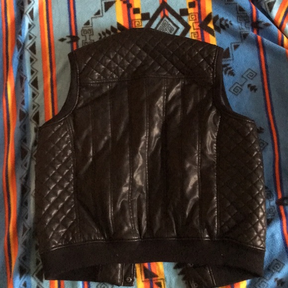 Guess black leather vest - Picture 4 of 4